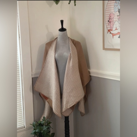 NWOT Mixit Reversible Houndstooth & Stripes Shrug Poncho - Picture 5 of 8